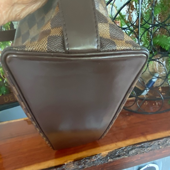 Louis Vuitton Chelsea Tote Bag - Picture 8 of 16